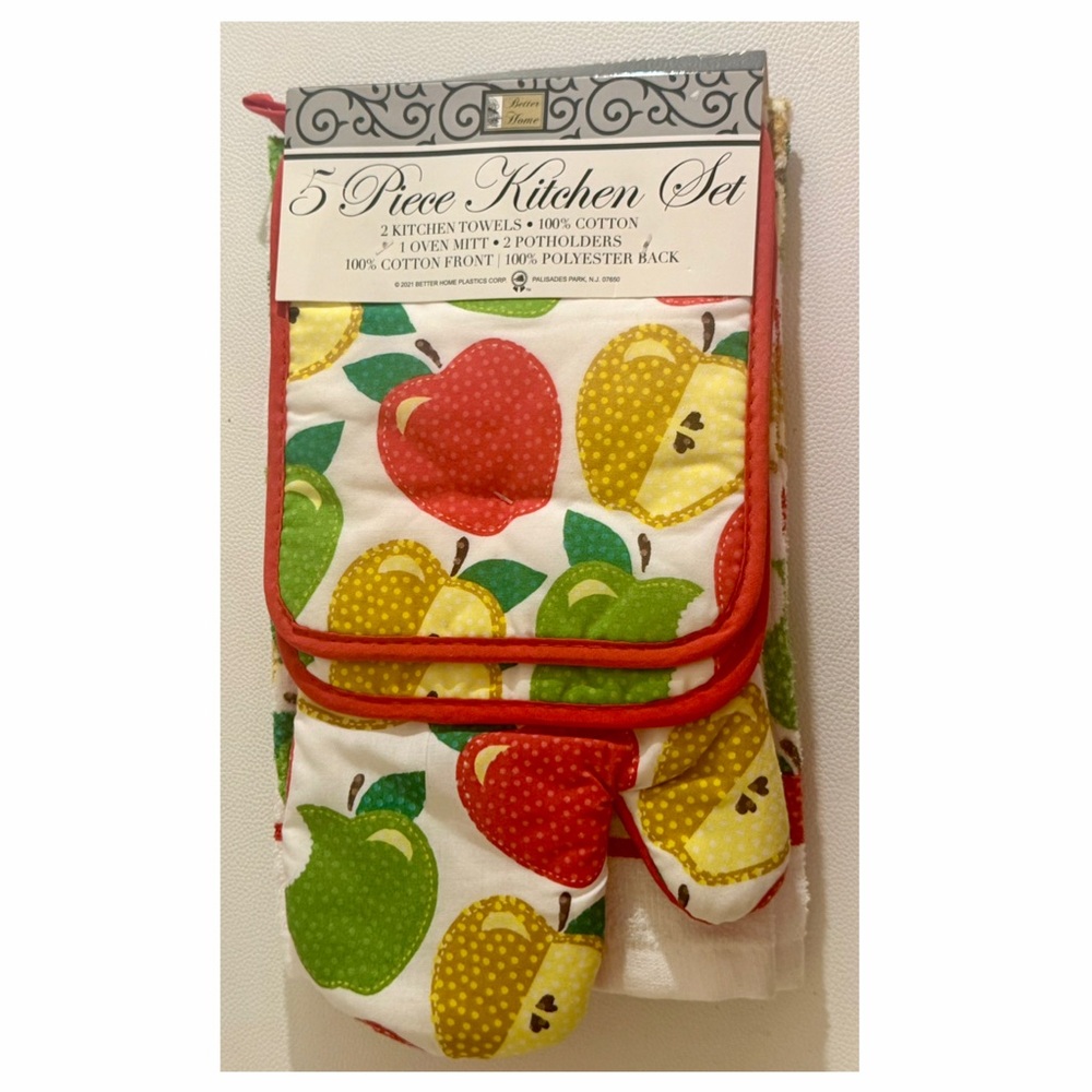 Apple Kitchen Towel Set 5pc NEW Oven Mitt Potholders Farmhouse Kitchen Decor